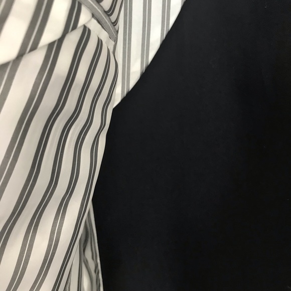 New NAVY BLUE Club Monaco blazer w/white buttons - Picture 7 of 9